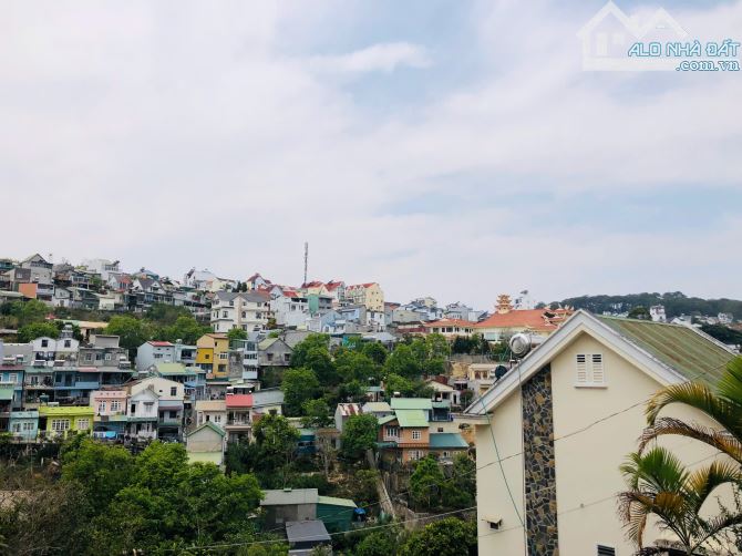 KHÁCH SẠN 5 TẦNG 18PKD CÓ THANG MÁY 134M2 NGANG 5M, CÁCH CHỢ ĐÀ LẠT 1KM GIÁ 14,5 TỶ TL - 3