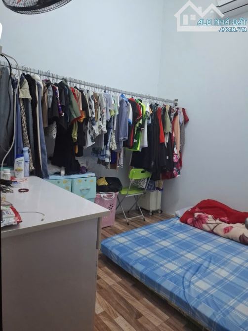 cần chuyển nhượng lại căn nhà cấp 4. Vị trí nhà Thuộc khóm 1. phường 9. Trà Vinh - 3