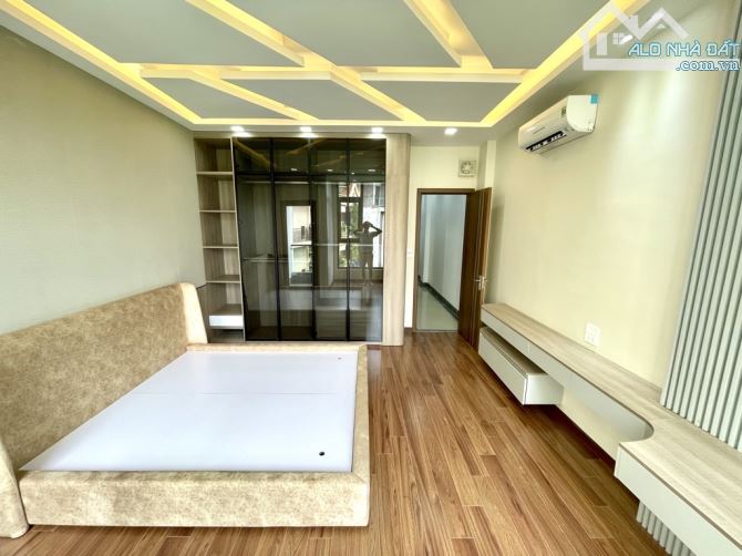Đào Tấn Nhà đẹp lung linh 6 tầng thang máy, DT 39m2, MT 6.5m, lô góc, ngõ nông, 11 tỷ 3 - 4