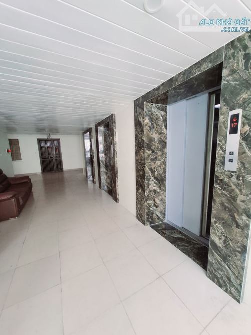 Bán CC tầng 17 KDT Văn Khê, 97m, 3 ngủ, giá 4 tỷ 6 - 4