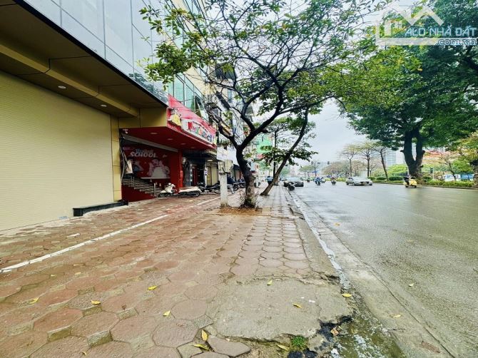 BÁN NHÀ MẶT PHỐ KIM MÃ- BA ĐÌNH- VỈA HÈ RỘNG- OTO ĐỖ CỬA- CÓ HẦM- 83m2- 53.9 tỷ - 4