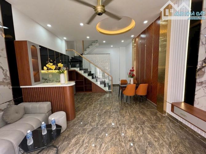 Siêu phẩm 39m2 HXT thông, ngay khu Bàu Cát quận Tân Bình, 4 tầng kiên cố lung linh - 4