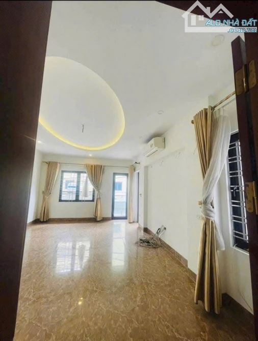 HIẾM : 5T - 61/66 M - LÔ GÓC 2MT - OTO VÀO , KD - GẦN NGAY ĐHCN - NHỔN - 5