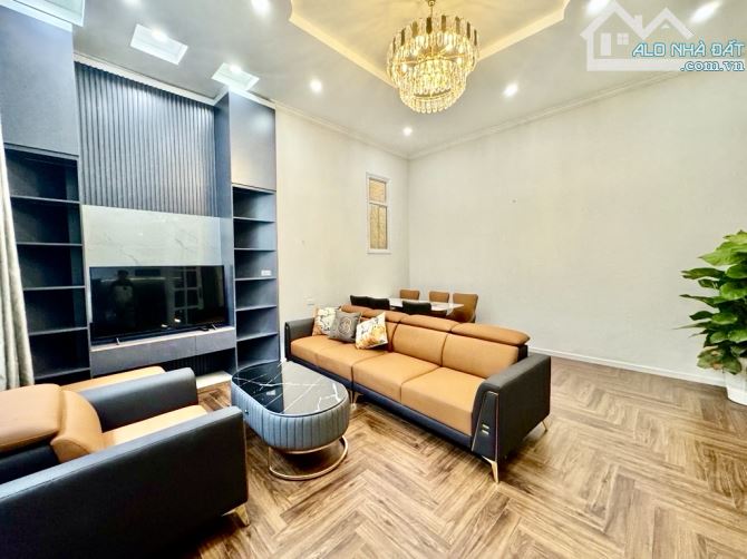 Bán Nhà Nhà Phố Víp Hồng Tiến 60m2-hơn 11 tỷ-BIỆT THỰ- DÂN XÂY-FULL NỘI THẤT-PHÁP LÝ CHUẨN - 5