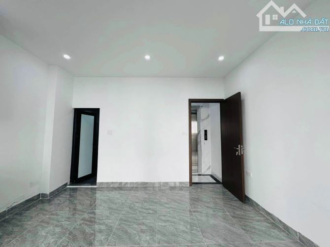 Nhà Mới Phố Đội Cấn Dt:39m Nở Hậu x Mt:4,8m 6Tầng Thang Máy Fuji Chỉ 8,9 Tỷ Ngõ ÔTô 20m - 4