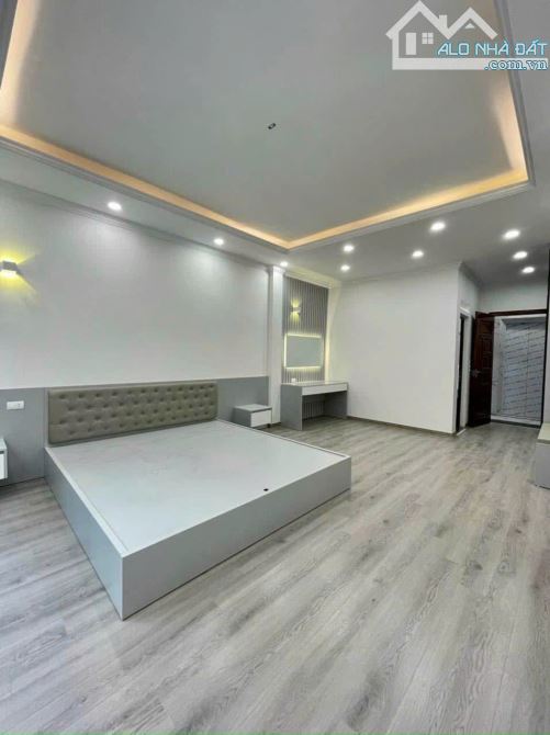 Nhà xây mới thang máy cực đẹp phố Kim Mã, Ba Đình 40m2x5 tầng, ngay sát phố, nhỉnh 9 tỷ - 6