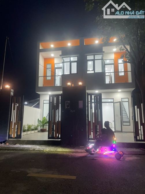 Nhà bán trong KDC An Viễn, Phùng Hưng. đầy đủ nội thất. 2.5 tỷ /128m2 - 6