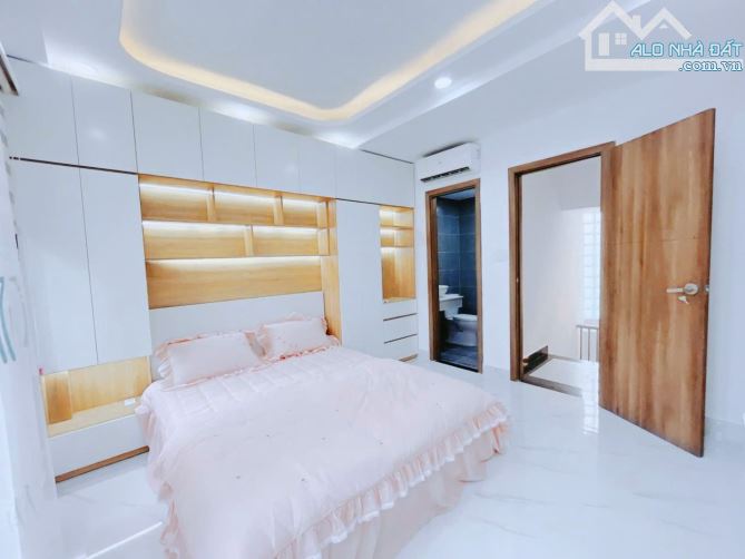 BÁN NHÀ 4 TẦNG NGUYỄN THỊ THẬP - HẺM XE HƠI 1 SẸT NGAY LOTTEMART -NHỈNH 7 TỶ - 6