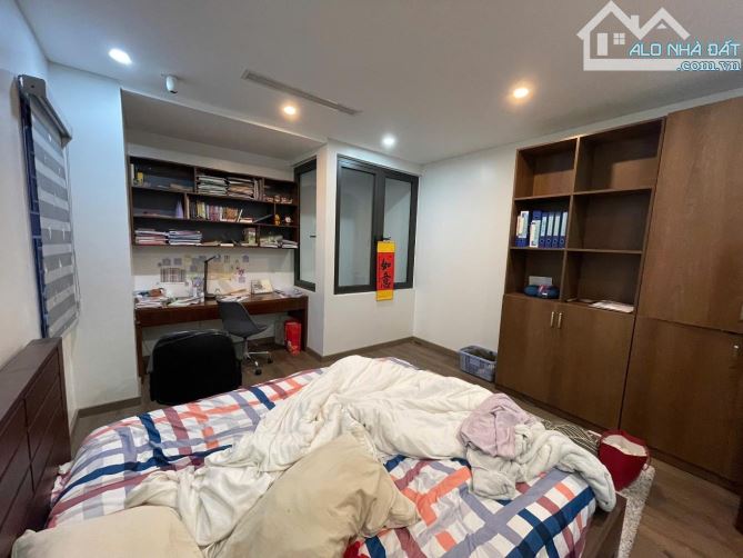 Nhà đẹp 65m2, MT4.5m đường Vĩnh Hưng. Gần phố, GARA, thang máy. Kinh doanh - 6