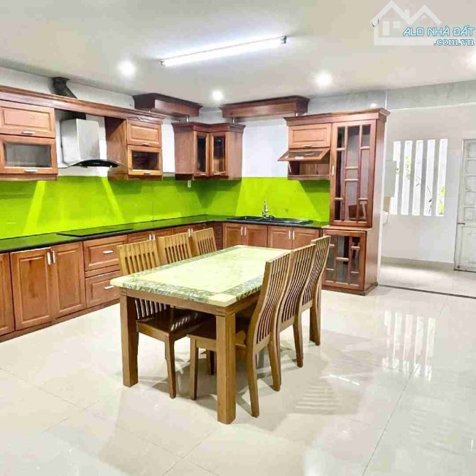 NHÀ 3 TẦNG MỚI ĐẸP FULL NỘI THẤT ĐƯỜNG PHÙ ĐỔNG DT 120M2 NGANG 5M GIÁ CHỈ 4.77 TỶ - 8