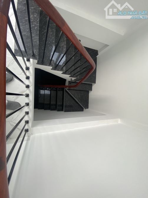 Bán nhà 5 tầng Phúc Lợi, Long Biên, ô tô đỗ cửa, view thoáng sáng, dt 36m2, giá 5,4 tỷ - 8