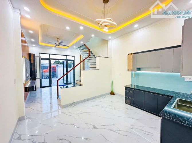 CHỦ GỞI BÁN NHÀ (DT: 126M2) HOÀN CÔNG MẶT TIỀN ĐƯỜNG HOÀNH MINH CHÁNH P.HÓA AN. GIÁ 3,1 TỶ - 9