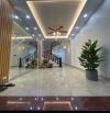 BÁN NHÀ PHỐ 8/3  MẶT NGÕ - 1 NHÀ RA PHỐ - Ô TÔ ĐỖ CỬA/VÀO NHÀ - KINH DOANH   40/45 m-10,9