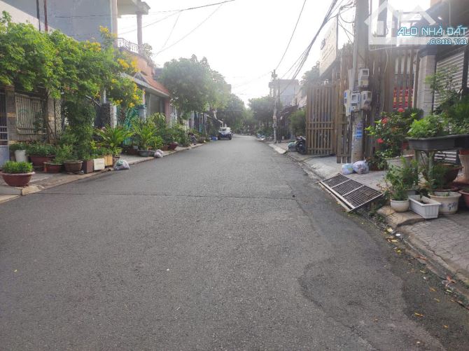 BÁN NHÀ 1T2L NGANG 7,5 M 155M2 BÌNH ĐA, ĐƯỜNG XE HƠI NÉ NHAU CHỈ 6,5 TỶ TL