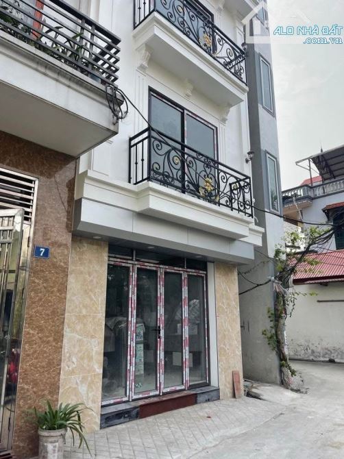 Căn Nhà Lý Tưởng Diện tích 35m² - Lô Góc Oto Vào Nhà Full Nội Thất