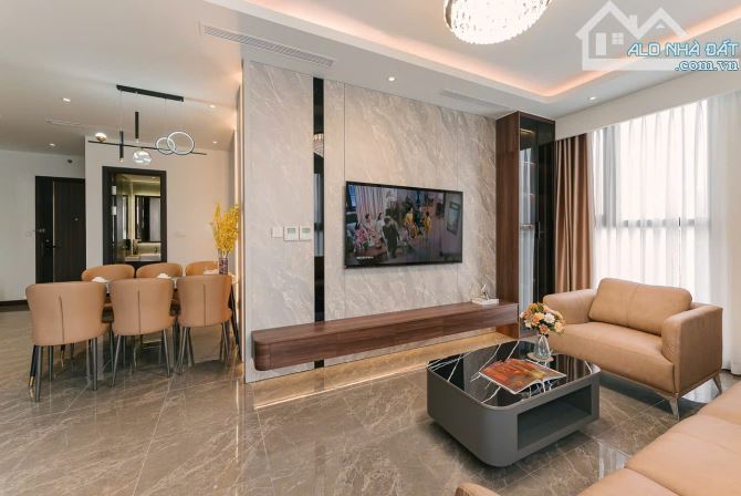 Cho thuê quỹ 3 phòng ngủ tại The Gloria Số 8 Nguyên Hồng, đồ cao cấp mới 100% từ 22 tr/th.