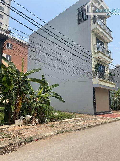 Thiện chí bán Đất dịch vụ tân việt  85 m2 vị trí đẹp, kinh doanh, đường ô tô tránh