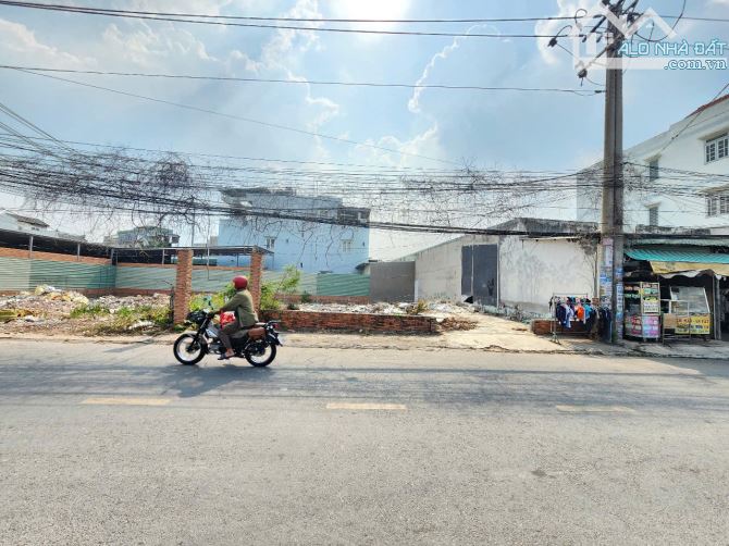 Bán đất 4.5x20m, mặt tiền Đông Minh p. Đông Hòa, thổ cư 67%