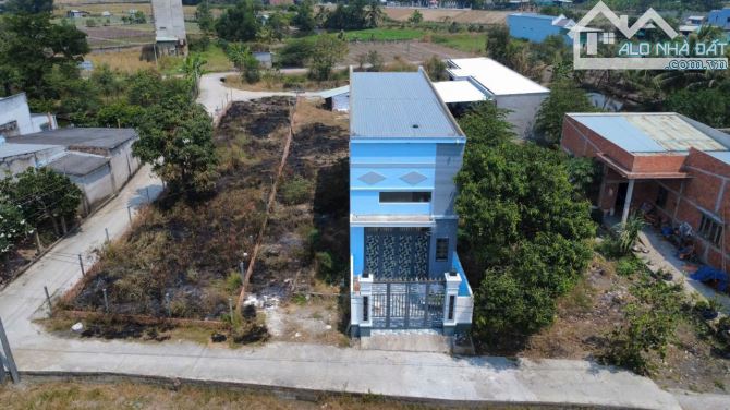 NHÀ 2 TẦNG 120M2 GẦN CHỢ XOÀI ĐÔI TRỌN GÓI 1 TỶ 570