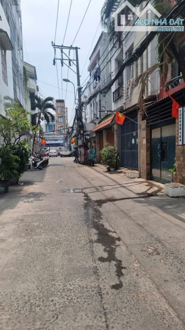 Sát MT Bạch Đằng - HXT tránh -95m2 -4x24m -4 tầng - khu an ninh- DT 24