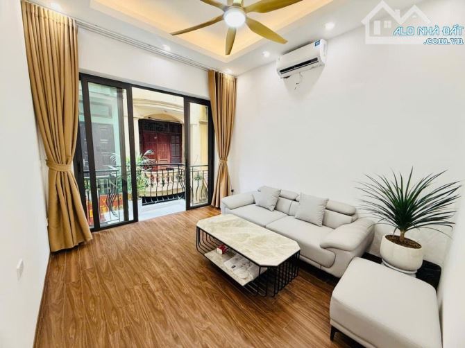 12 TỶ - NHÀ PHÂN LÔ QUAN NHÂN 47M², 4 TẦNG, MT 9M - VIEW HỒ - Ô TÔ TRÁNH - KINH DOANH ĐỈNH