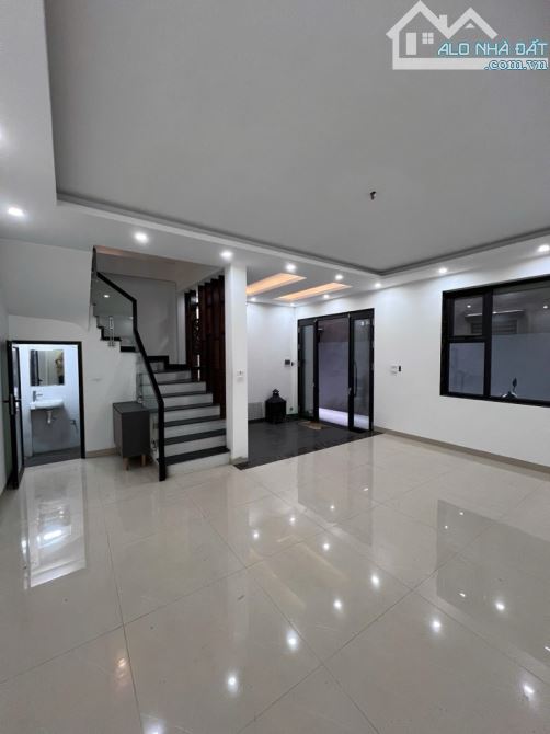 🔥🏠🔥NGUYỄN VĂN CỪ- NHÀ ĐẸP, DÂN XÂY, LÔ GÓC,THOÁNG DT47M2  , 5 TẦNG. GIÁ 9,45 TỶ  ⚜️ Vị