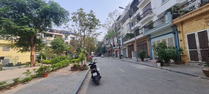 Lk Văn Phú Hà Đông 100m2 View vườn hoa, đẹp, chất cực kỳ.