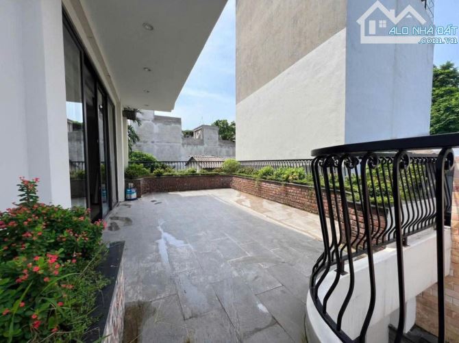 Bán thao Biệt Thự Ngọc Thuỵ 315mx4 tầng,mt14m - Ô tô tránh - 150tr/m có bớt - 11