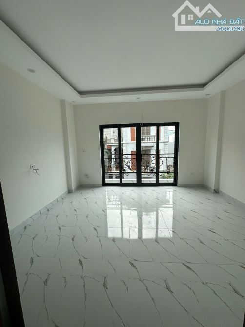 CẦN BÁN NHÀ SIÊU ĐẸP LÔ GÓC 2 THOÁNG VĨNH VIỄN VĨNH NINH 50M 5 TẦNG - 1