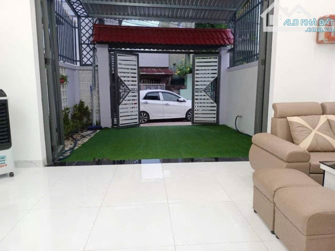 CHÍNH CHỦ BÁN NHÀ CẤP 4 GẦN NHÀ THỜ HOÁ AN. DT: 5x20=100M2. GIÁ: 2Tỷ450 - 1