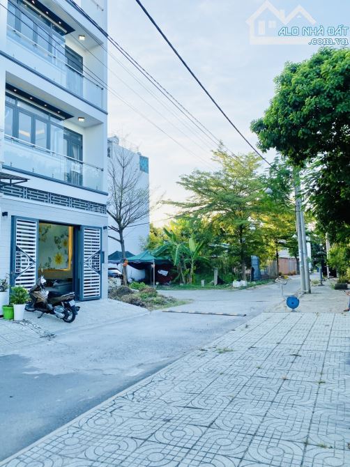 BÁN NHÀ MỚI ĐẸP - HUỲNH TẤN PHÁT, NHÀ BÈ 🏡 🌟 4 tầng - Ngang 5m - Đường 10m - Xe hơi ngủ - 1