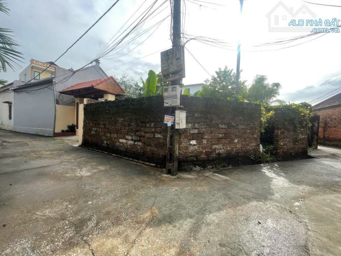 cc em bán DT ; 61m full thổ cư đại  yên CM giáp chúc sơn đường ô tô vào tận đất - 1