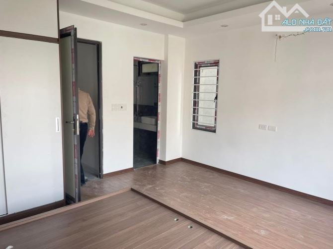 Căn Nhà Lý Tưởng Diện tích 35m² - Lô Góc Oto Vào Nhà Full Nội Thất - 1