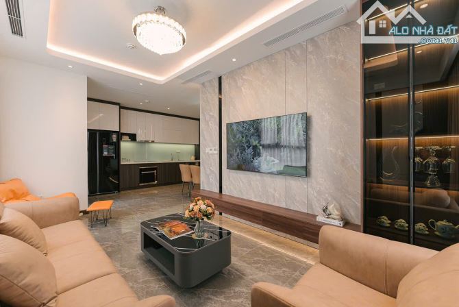 Cho thuê quỹ 3 phòng ngủ tại The Gloria Số 8 Nguyên Hồng, đồ cao cấp mới 100% từ 22 tr/th. - 1
