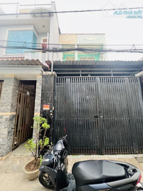 Nhỉnh 5 tỷ - bán nhà khu Tên Lửa, đường số 29 - 2 tầng - 84m2 - 4x21 - Hẻm xe hơi - 1