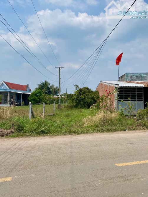 Đất mặt tiền Bàu Công kinh doanh mua bán tốt gần Vingroup - 1