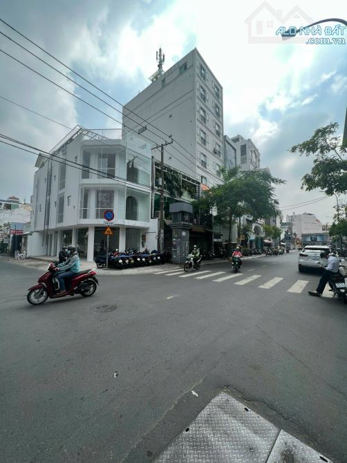 Bán nhà góc 2 mặt tiền Trần Nhật Duật - Đặng Dung, PTân Định, Quận1 DT :5,3x20 CN: 87,9m2 - 1