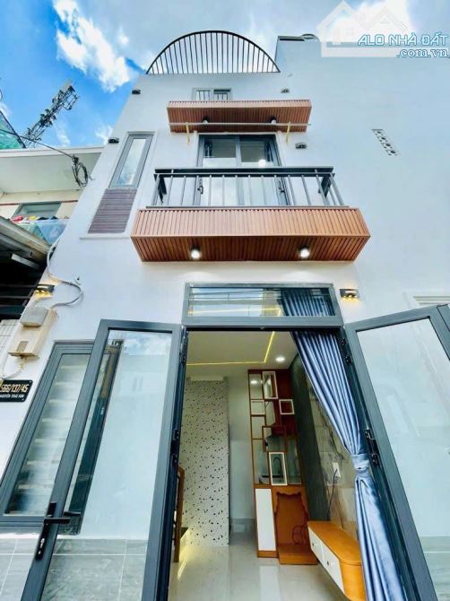 NHÀ ĐẸP GẦN LŨY BÁN BÍCH - TÂN PHÚ - 64M2(4x16) - 4 TẦNG - 6PN - HẺM XE HƠI TRÁNH - 1