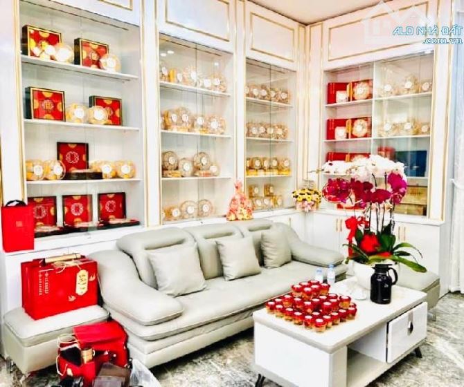 BÁN NHÀ HẺM HUỲNH TẤN PHÁT - BÌNH THUẬN - XE HƠI 3 CHIẾC - NGANG 6.2M - CHỈ HƠN 10 TỶ - 1