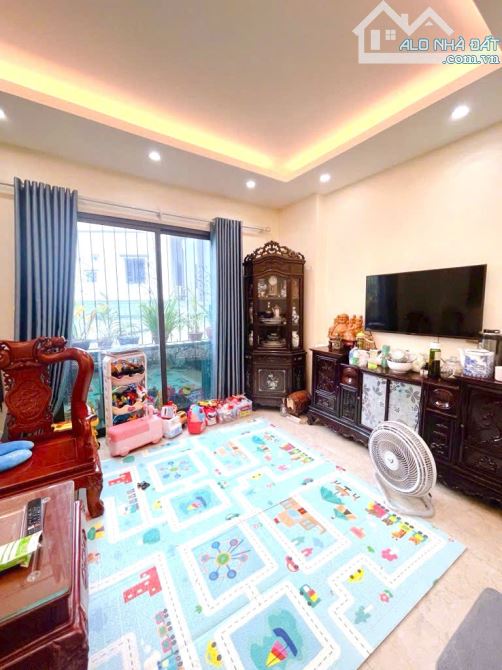 BÁN NHÀ NGỌC THỤY - 35M², 5 TẦNG, MT 4M, LÔ GÓC, Ô TÔ 7 CHỖ ĐỖ CỬA - GIÁ HƠN 5 TỶ - 1