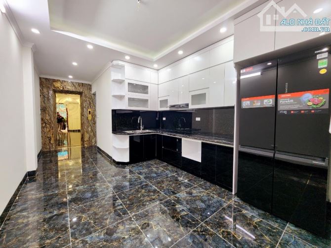 Hàng hót Thanh Nhàn - 40m x 6T - thang máy - 30 bước chân ra phố - nhà mới - dân trí cao - 1