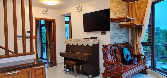 Đi định cư bán nhà 4 lầu, căn góc Đào Sư Tích Phước Kiển tặng full nội thấtn - 1