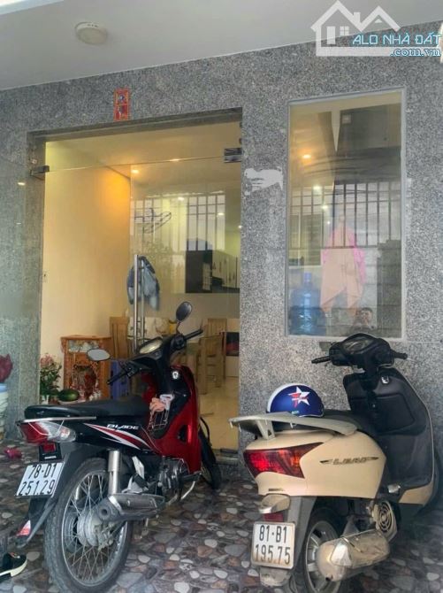 Bán nhà 2 tầng hẻm đường Đặng lộ ,  Nha Trang giá 2 tỷ400 triệu - 1