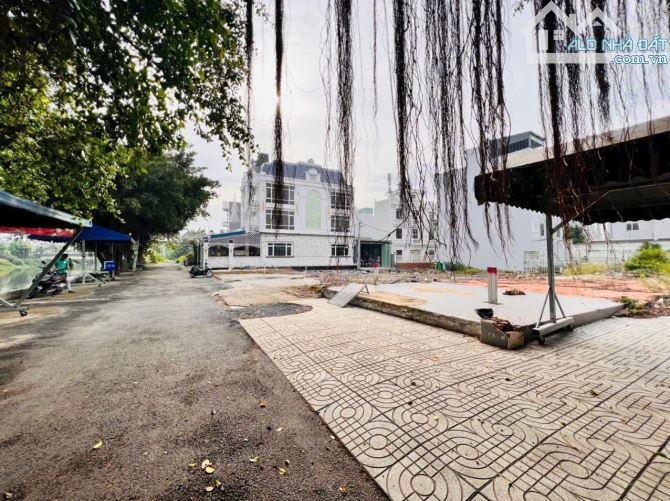 Bán đất mặt tiền sông Vàm Thuật , Quận 12 - Cách đường Hà Huy Giáp 100m dt 4x25m - 2