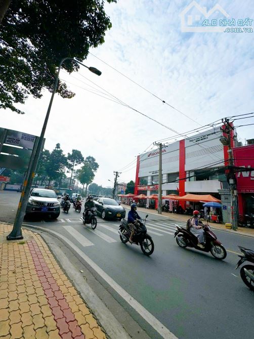 Bán nhà 232 Võ Văn Ngân, Thủ Đức - DT 6.5x27, nở hậu - 2