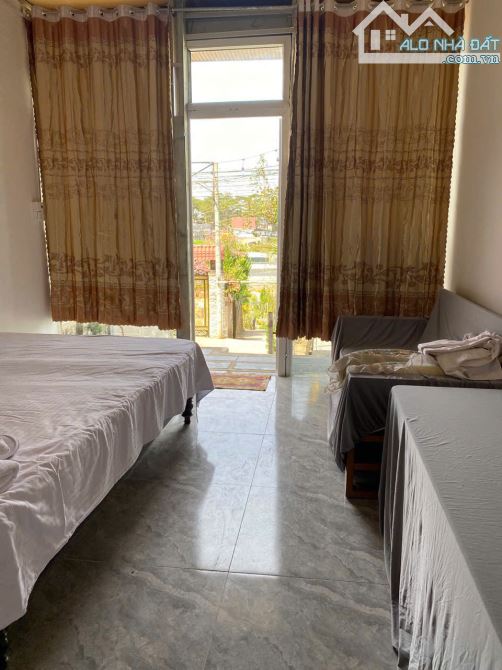Bán căn home mới xây + 1 căn nhà cấp 4, phường 11 TẠI ĐÀ LẠT - 2