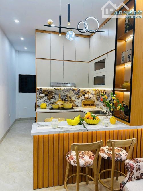 Siêu phẩm Hoàng Mai - Nhà đẹp ở luôn - Gần ô tô - Gần hồ - Full nội thất. - 2
