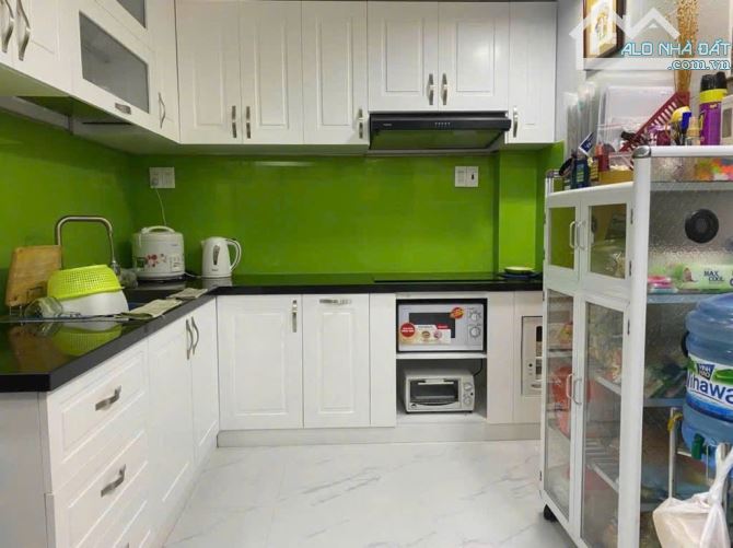 BÁN NHÀ LÊ QUANG ĐỊNH, BÌNH THẠNH - HẺM XE TẢI - 4 TẦNG - 60M2 - NGANG 4.1M - CHỈ 10.x TỶ - 2