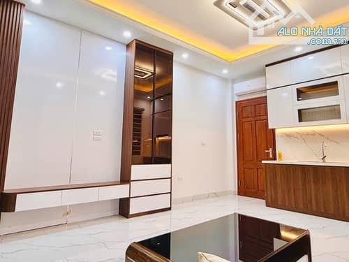 NHÀ HIẾM GIÁ TỐT! BÁN NHÀ KHƯƠNG TRUNG, 60M2x4T, MT 5.5M, Ô TÔ CÁCH 20M, NHỈNH 9 TỶ