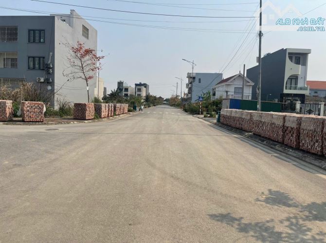 Bán lô đất ngang 5m ăn vào tuyến đường bao 15m của TDC Áp Tràn, Thuỷ Nguyên nhô 3 tỷ - 2